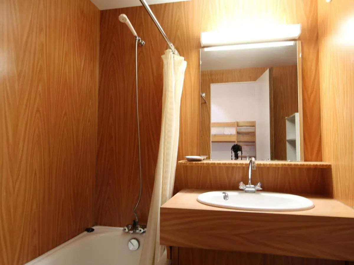 Studio Pour 5 Personnes Avec Balcon, Proche Des Pistes Et Commerces - Residence Andromede, Flaine Foret - Fr-1-687-93 Araches-la-Frasse Apartment